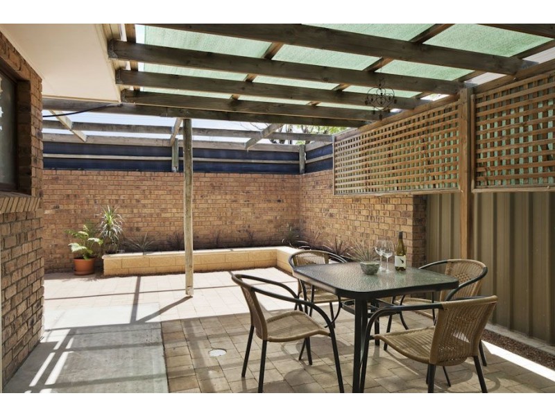 1/61 Wills Street, Largs Bay SA 5016