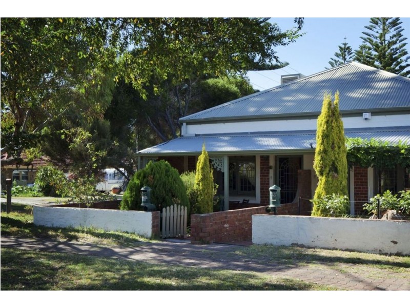 25 Beach Street, Grange SA 5022