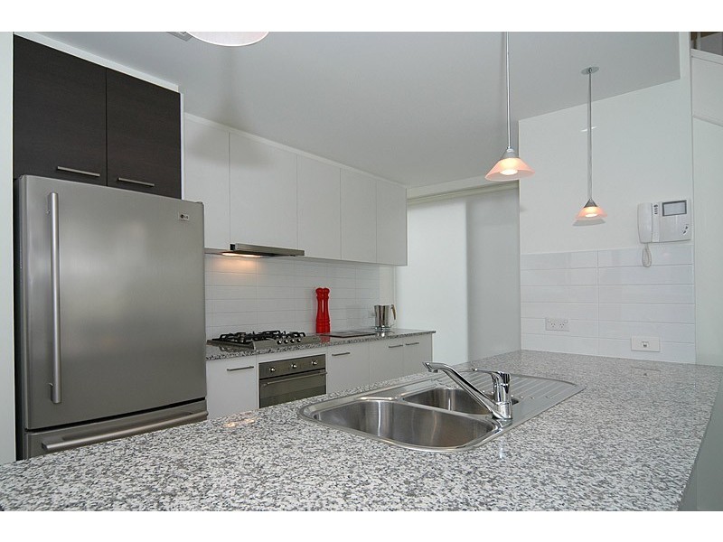 4/8 West Beach Road, West Beach SA 5024