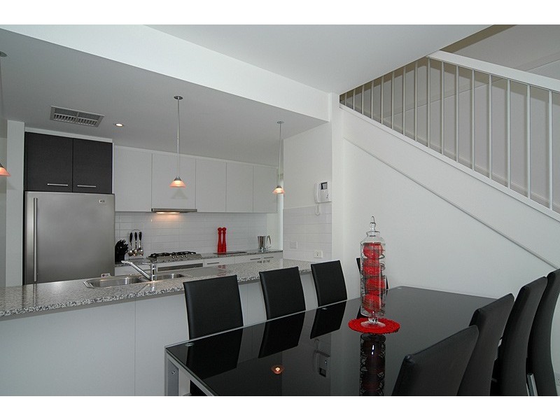 4/8 West Beach Road, West Beach SA 5024