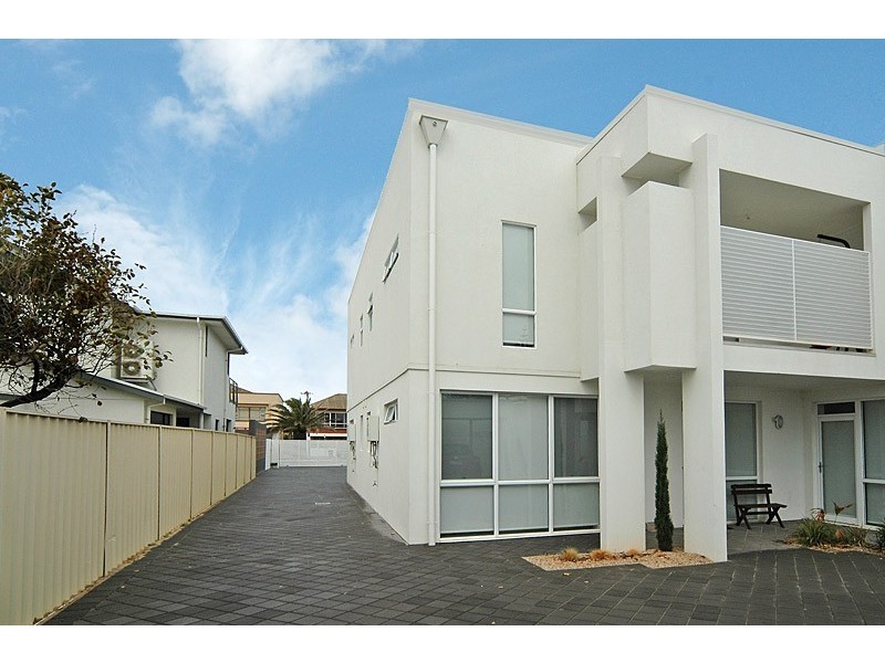 4/8 West Beach Road, West Beach SA 5024