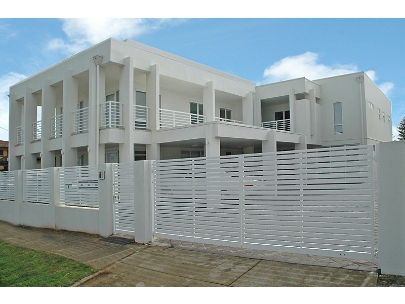 4/8 West Beach Road, West Beach SA 5024