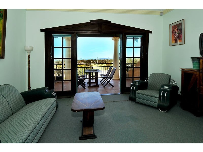 14 Seaview Road, Tennyson SA 5022