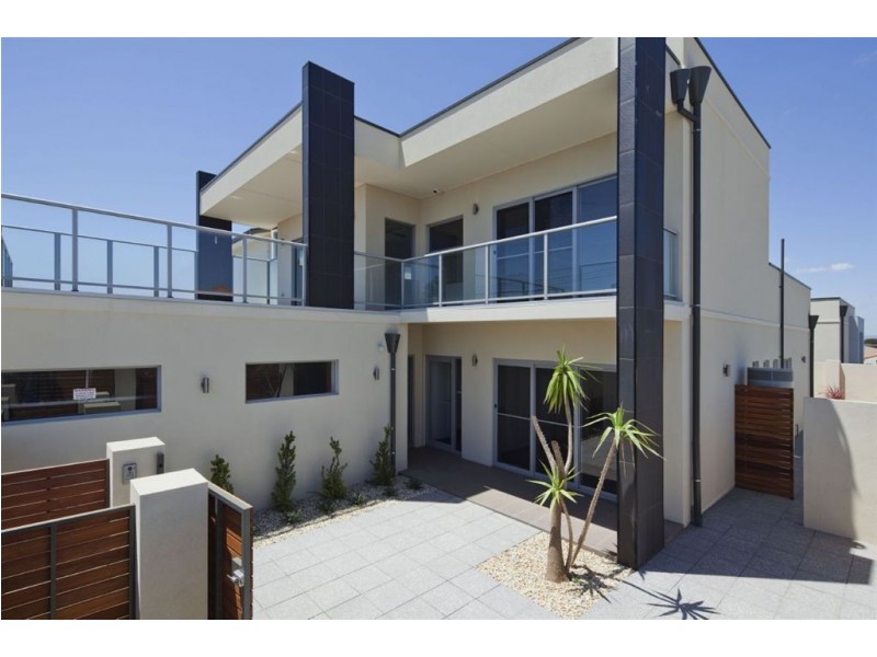 42 Seaview Road, Tennyson SA 5022