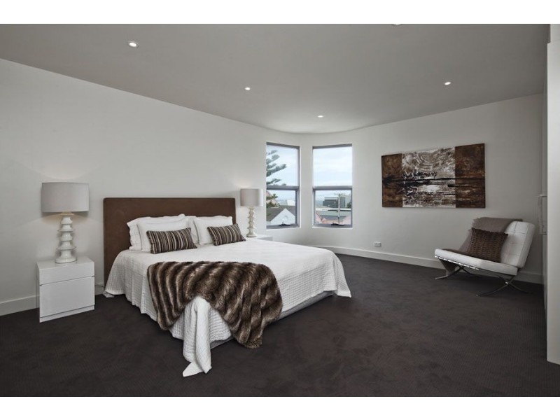 42a Seaview Road, Tennyson SA 5022