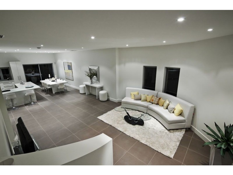 42a Seaview Road, Tennyson SA 5022