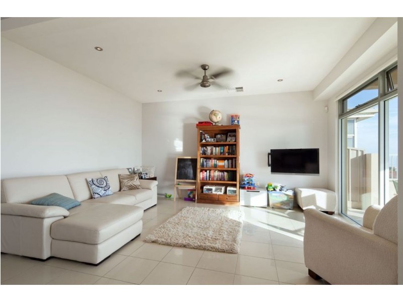 1/117 Esplanade, Henley Beach South SA 5022