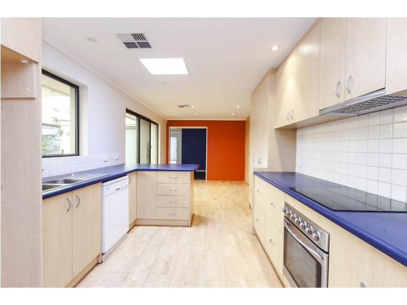 19 Lincoln Street, Largs Bay SA 5016