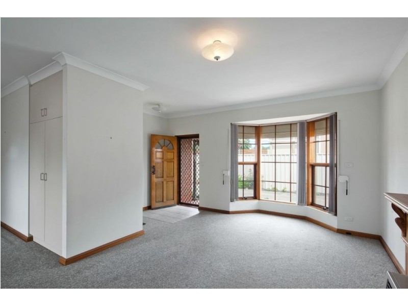 2/5 Henley Avenue, Henley Beach SA 5022