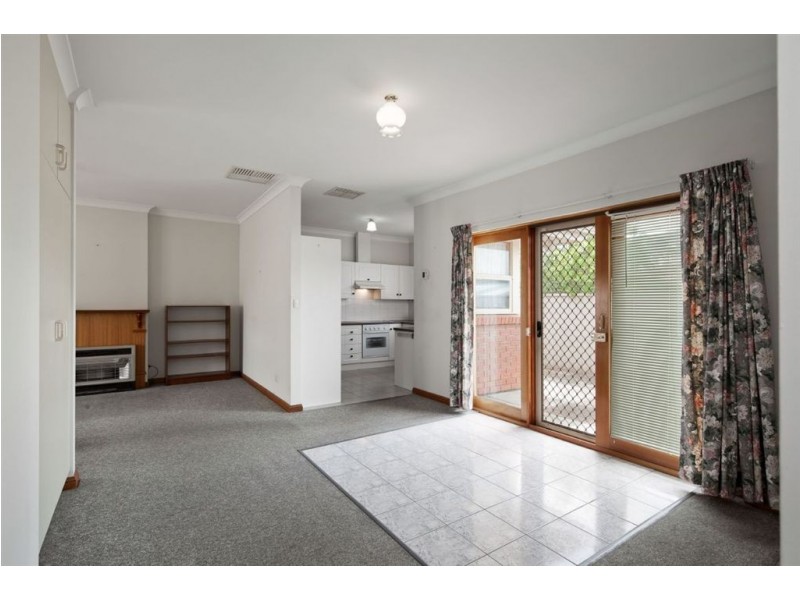 2/5 Henley Avenue, Henley Beach SA 5022