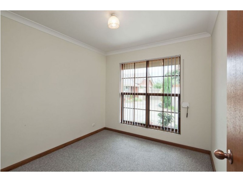 2/5 Henley Avenue, Henley Beach SA 5022