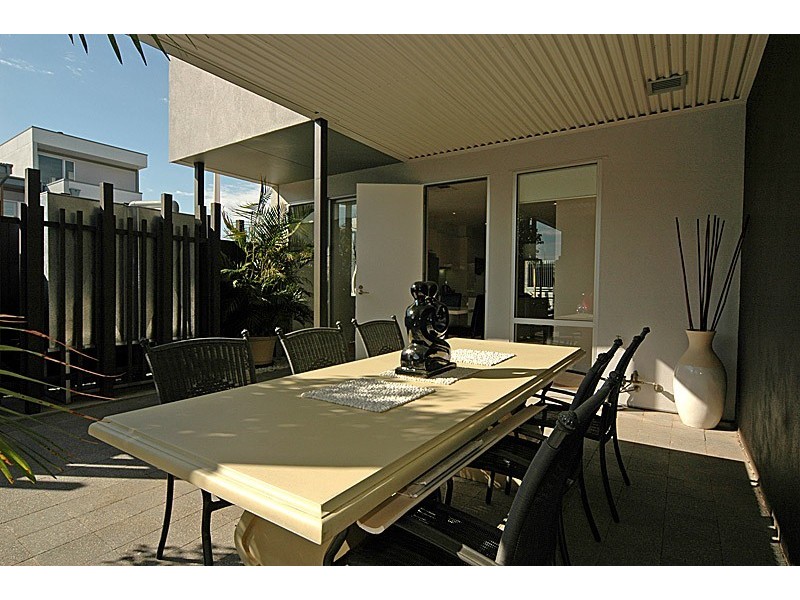 1 Kudlyo Close, Port Adelaide SA 5015