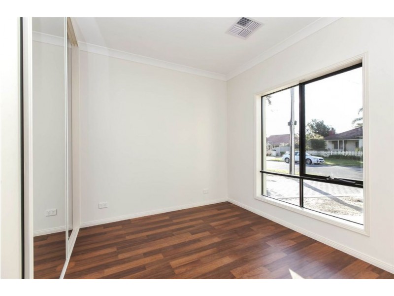 7 Albany Street, Grange SA 5022