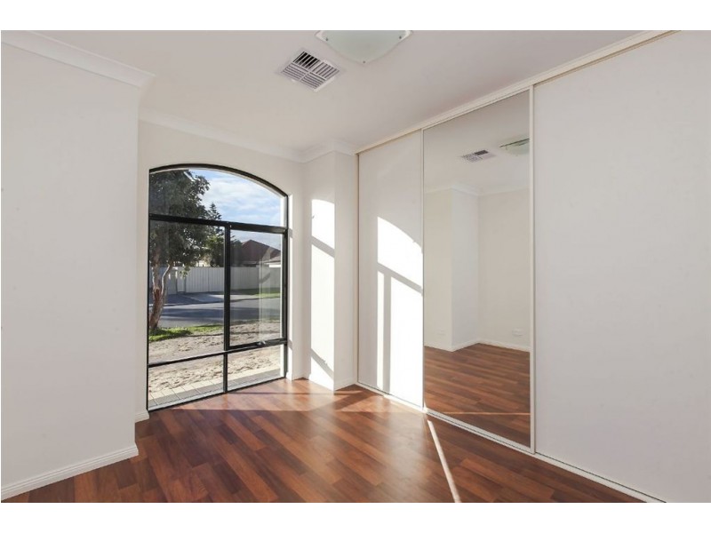 7 Albany Street, Grange SA 5022