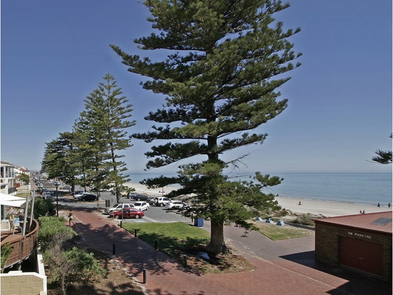 247 Esplanade & Seaview Rd, Henley Beach SA 5022