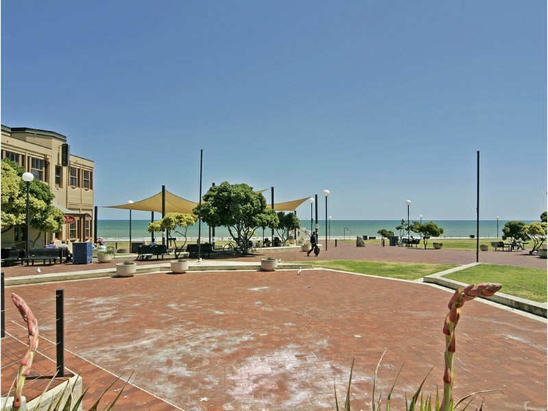 247 Esplanade & Seaview Rd, Henley Beach SA 5022