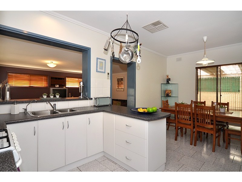 61 Maple Avenue, Royal Park SA 5014