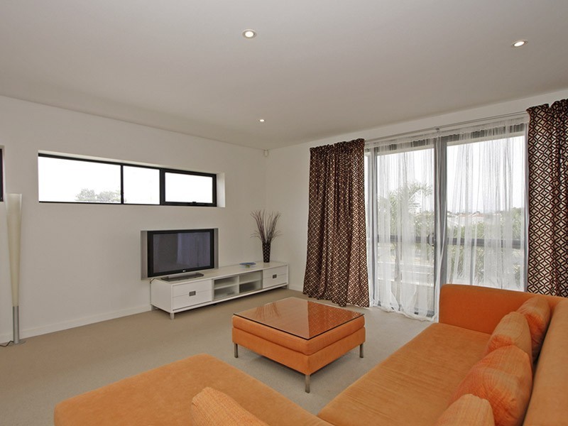 5 Mawson Close, Tennyson SA 5022