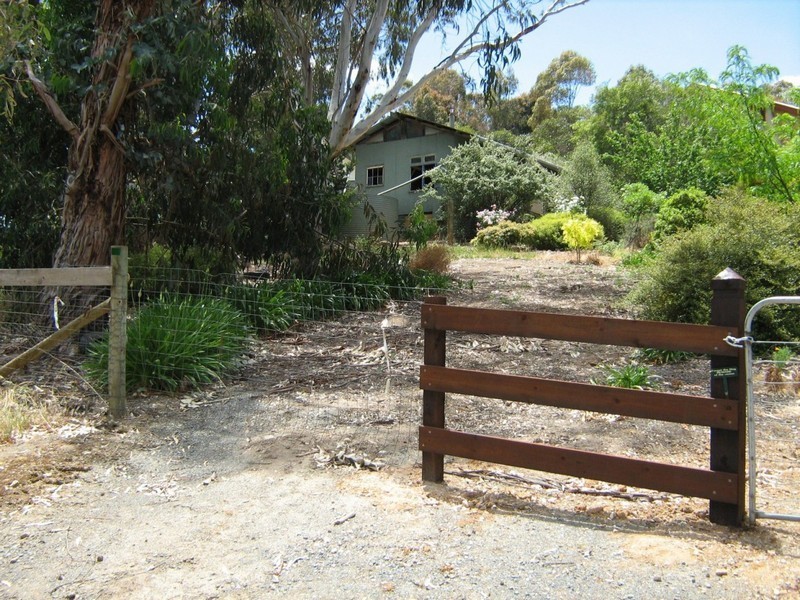 27 Luck Street, Macclesfield SA 5153