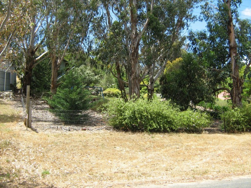 27 Luck Street, Macclesfield SA 5153