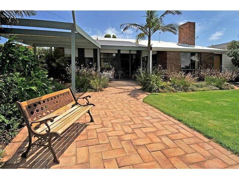 68 Seaview Road, Tennyson SA 5022