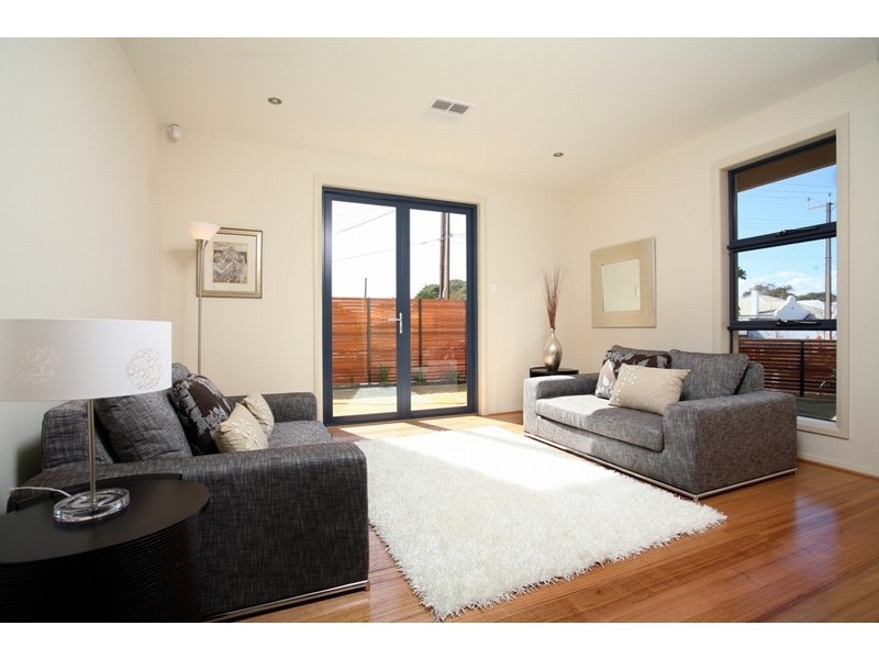 2/353 Military Road, Henley Beach SA 5022