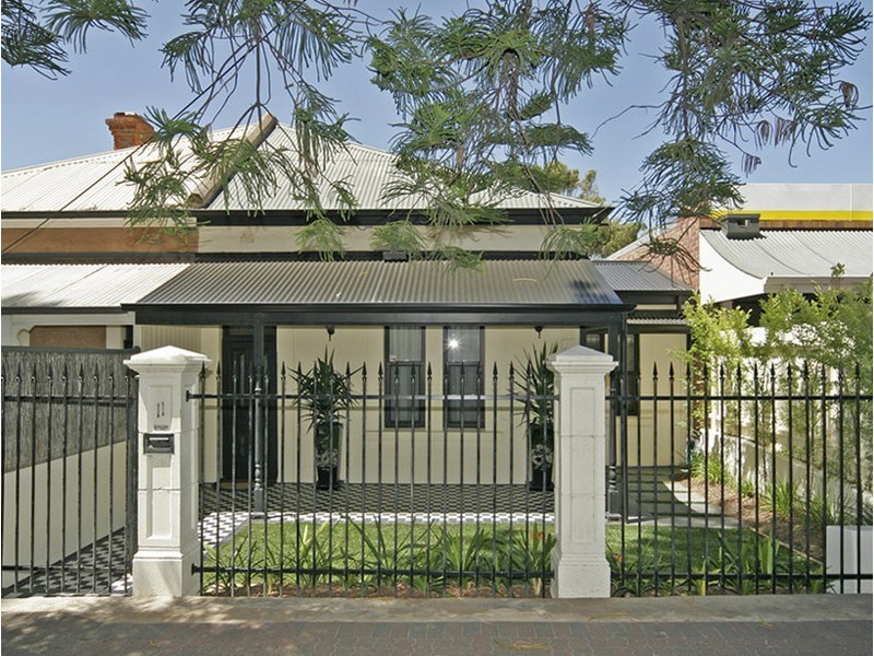 11 Jetty Street, Grange SA 5022