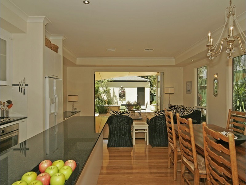 11 Jetty Street, Grange SA 5022