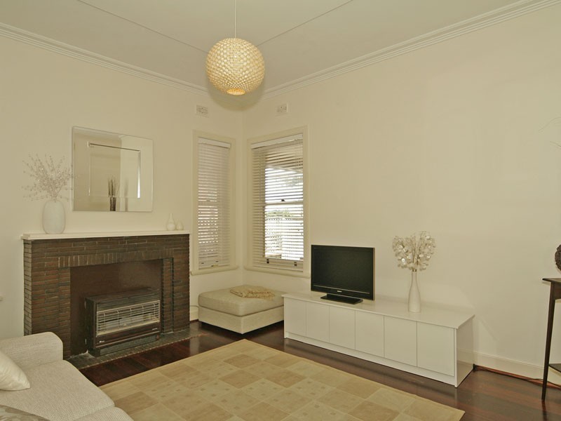 574B Seaview Road, Grange SA 5022