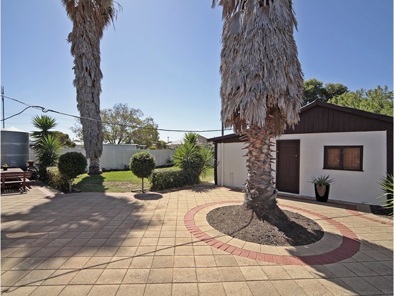 42 Mitton Avenue, Henley Beach SA 5022