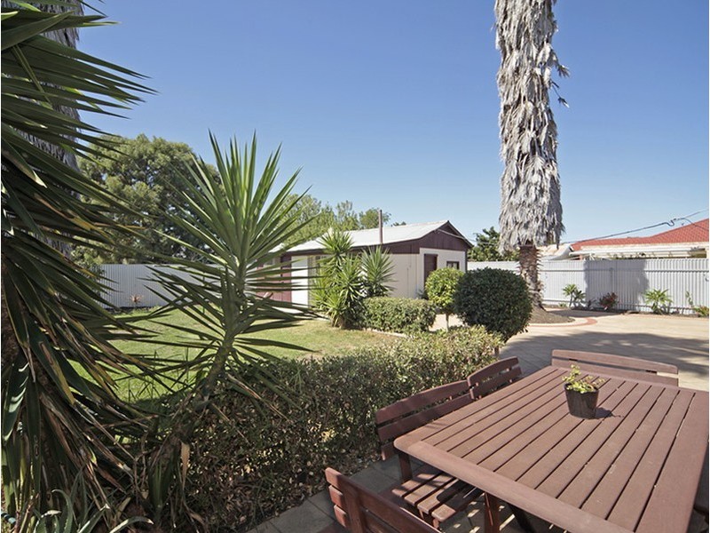 42 Mitton Avenue, Henley Beach SA 5022