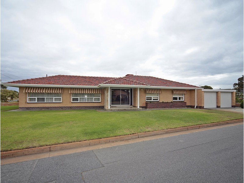 9 Ozone Avenue, Semaphore Park SA 5019