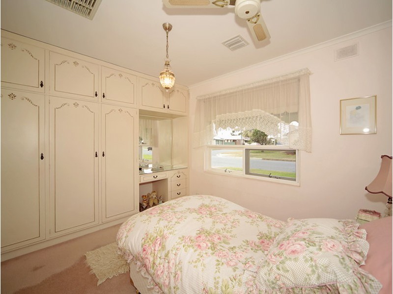 9 Ozone Avenue, Semaphore Park SA 5019