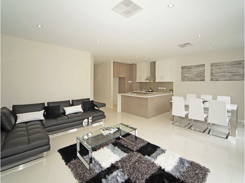 17 & 17A Prinse Street, West Beach SA 5024