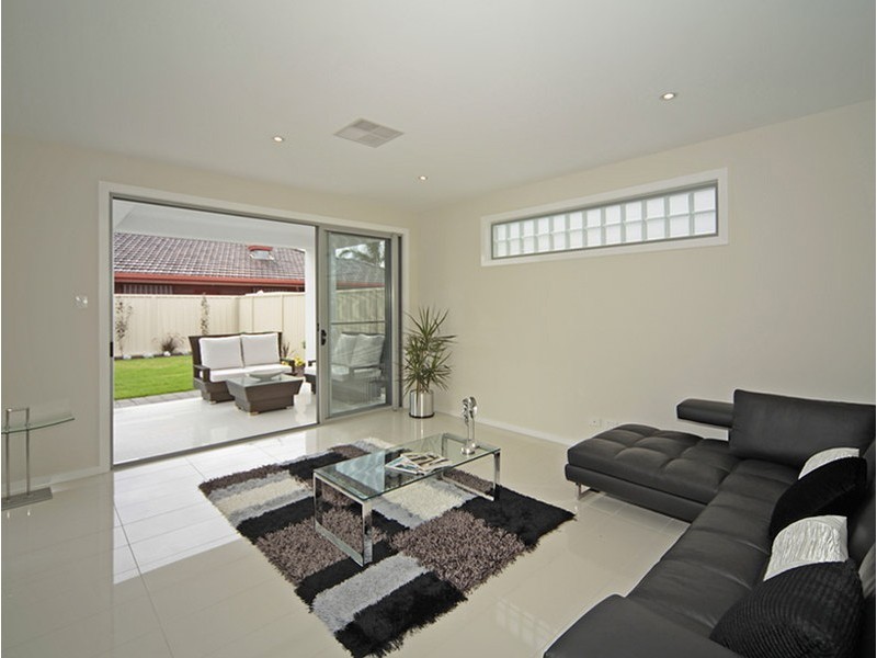 17 & 17A Prinse Street, West Beach SA 5024
