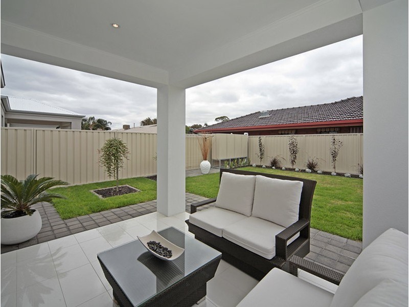 17 & 17A Prinse Street, West Beach SA 5024