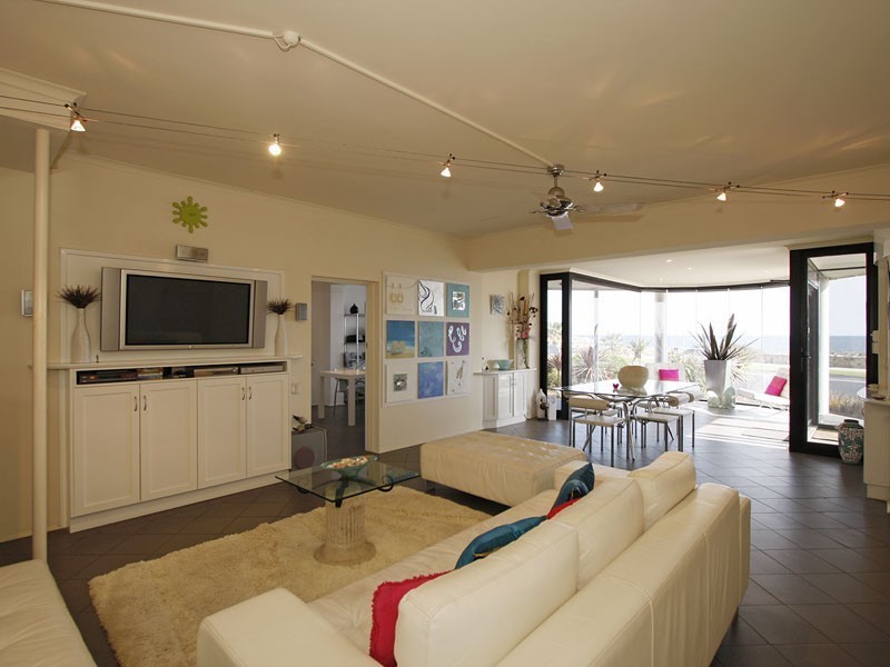 40 Seaview Road, West Beach SA 5024