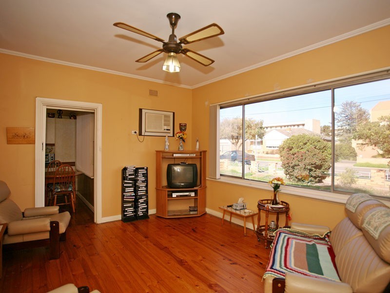 5 Maria Street, Findon SA 5023