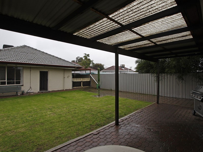 32 Lee Terrace, Rosewater SA 5013