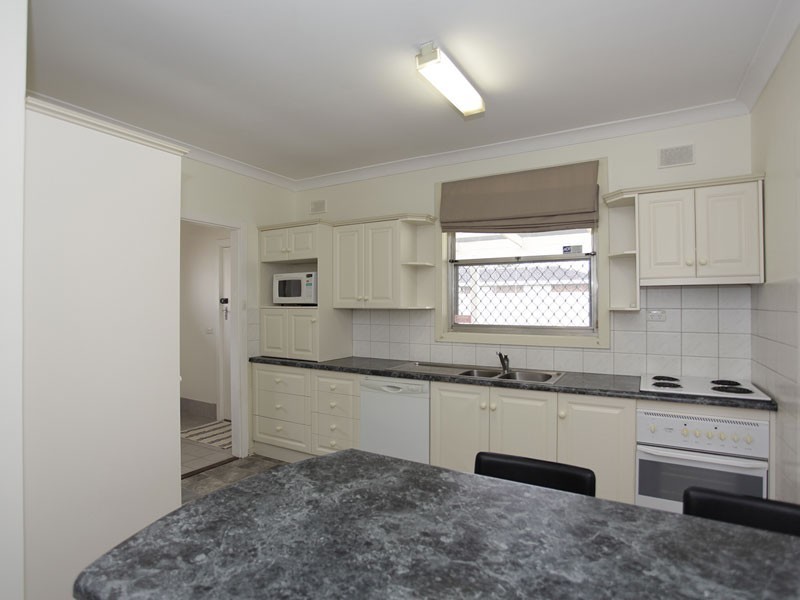 17 Borthwick Street, Henley Beach SA 5022