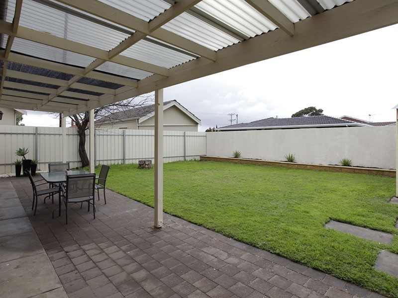 17 Borthwick Street, Henley Beach SA 5022