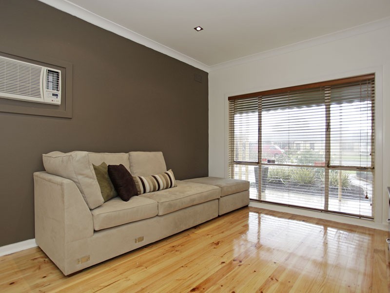 17 Borthwick Street, Henley Beach SA 5022