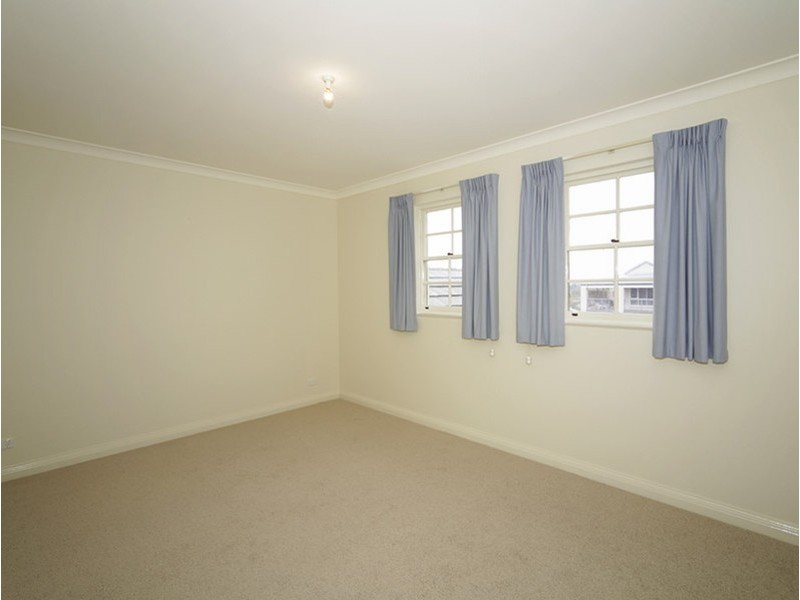 141 Seaview Road, Tennyson SA 5022