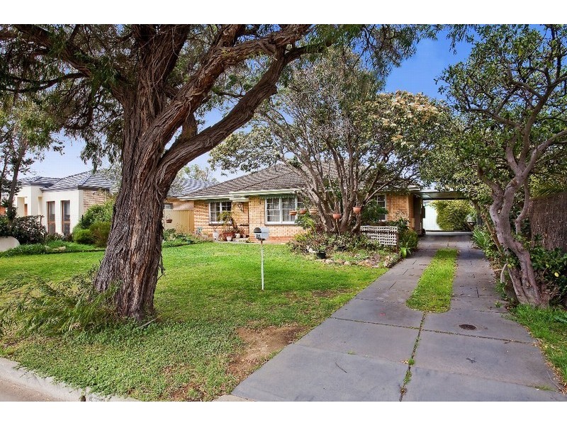28 Sunset Crescent, Grange SA 5022