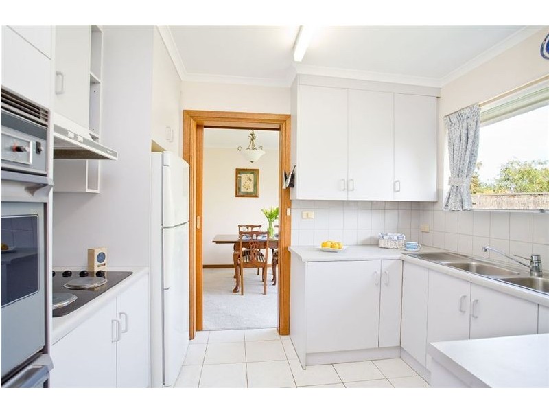 18/2 Island Drive,, West Lakes SA 5021