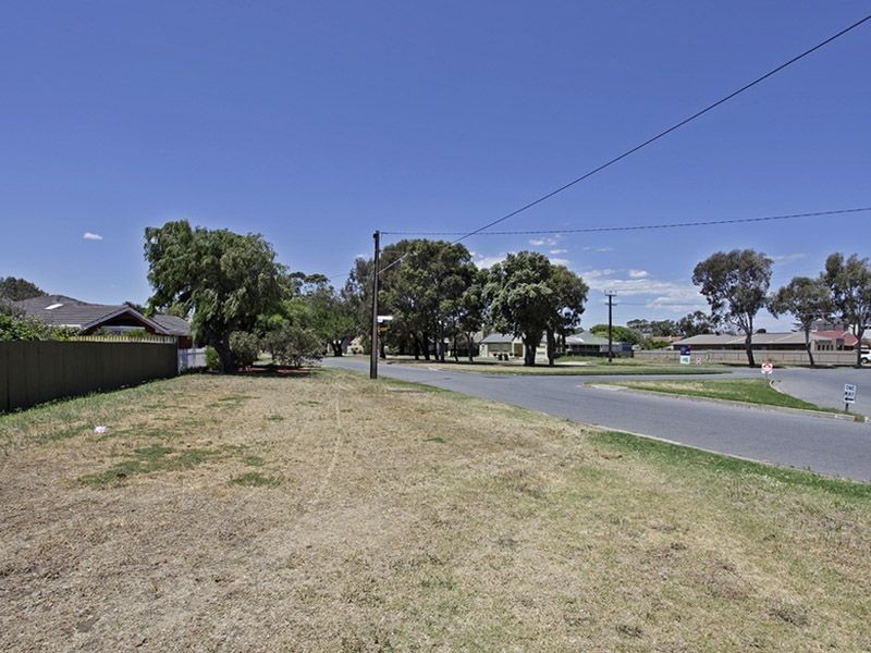 5 Cudmore Terrace, Henley Beach South SA 5022