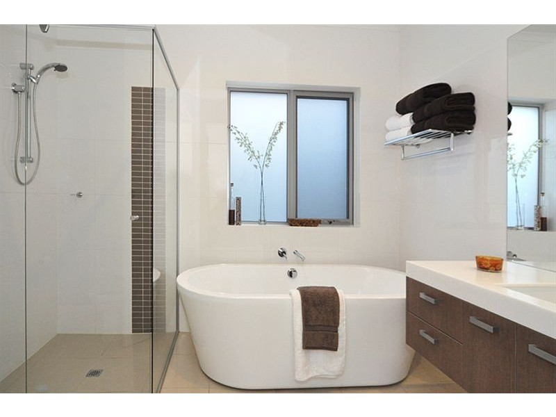 2A Aylwin Street, Henley Beach South SA 5022