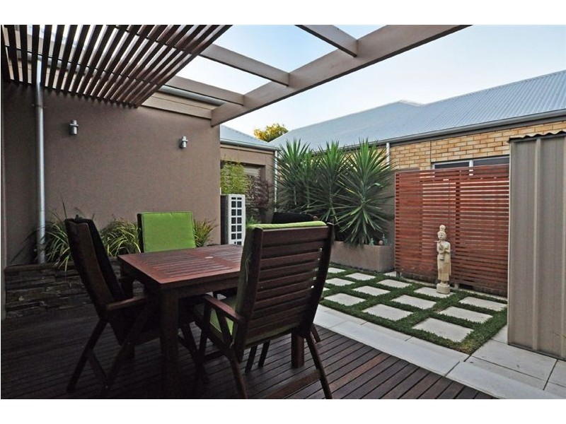 2A Aylwin Street, Henley Beach South SA 5022