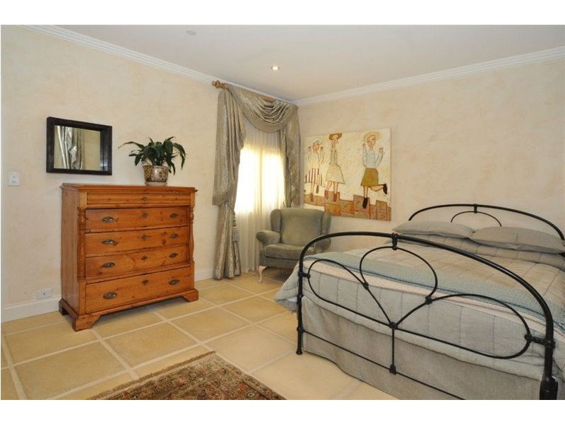 21A Seaview Road, Tennyson SA 5022