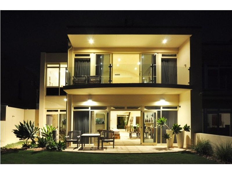21A Seaview Road, Tennyson SA 5022